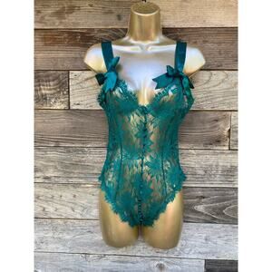 Size S // Victoria's Secret Gold Label Green Lace Teddy